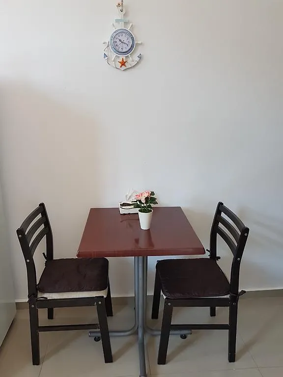 Downtown Haifa Apartment ישראל