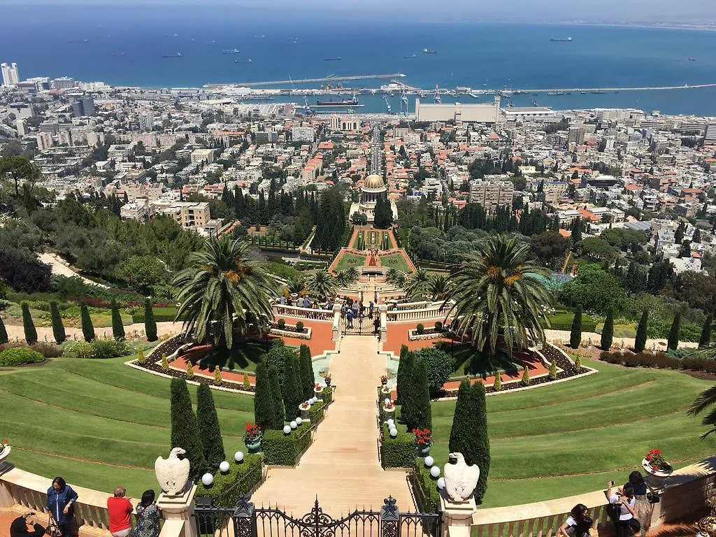 Downtown Haifa Apartment Israel